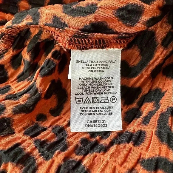 LOFT | NWOT | LONG SLEEVE ANIMAL PRINT BLOUSE | SMALL PETITE - Picture 5 of 5